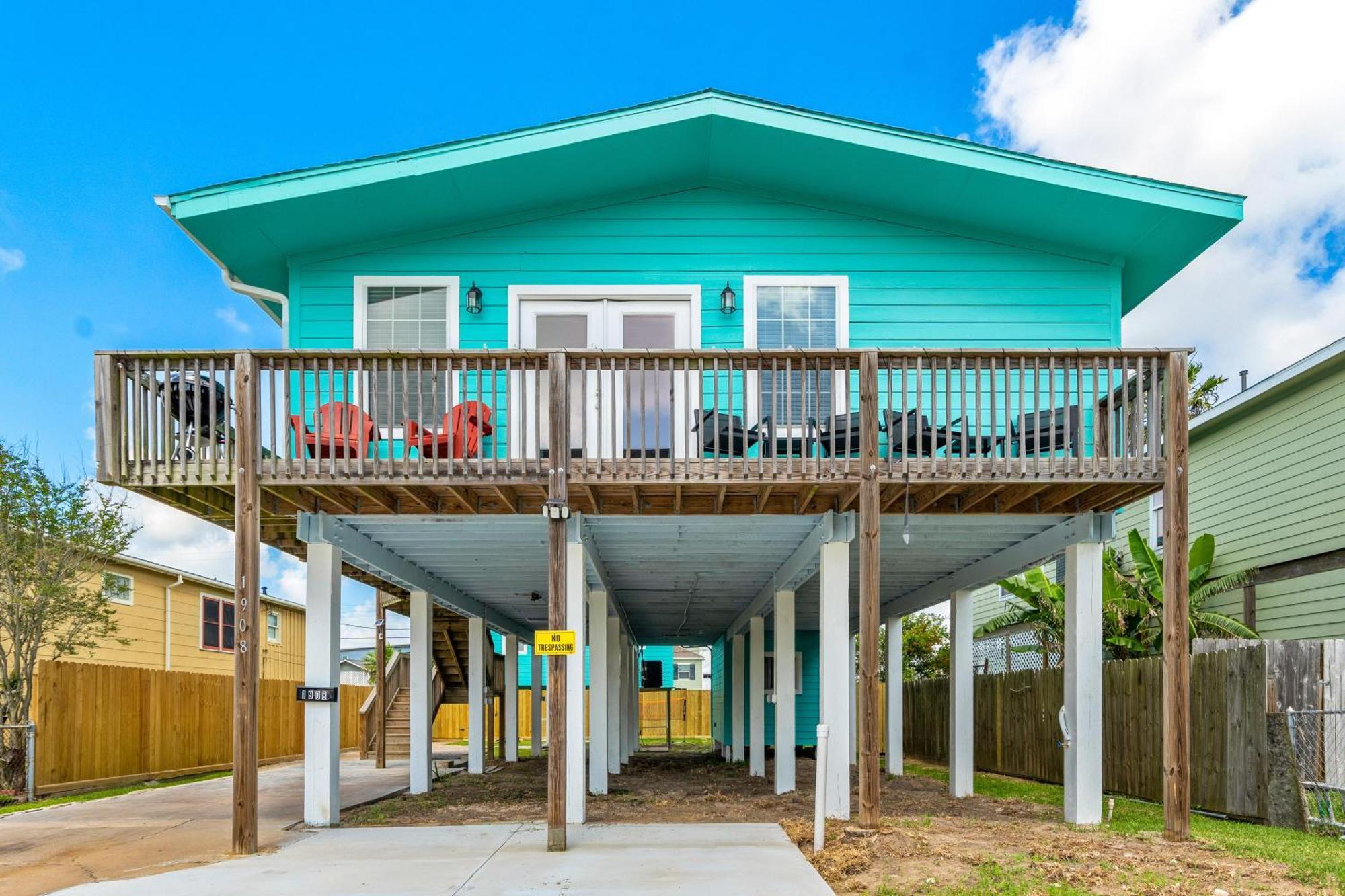 Nr Beach Pier Oasis Game Tables Yard Bbq Galveston Esterno foto